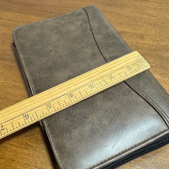 Vintage Day-Timer Brown Binder Organizer Pockets & Pen Loop 6-Ring 5.5x8.5 - Picture 7 of 7